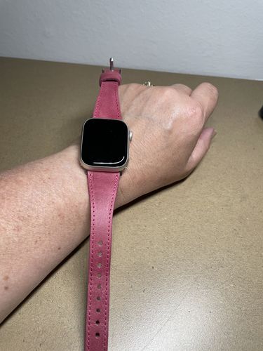 Customer photo review of Messina Leather Slim Band Strap for Apple Watch