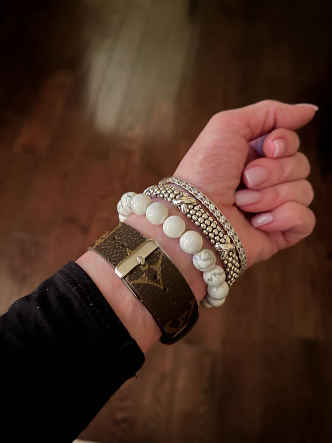 Customer photo review of Apple Watch Band Classic LV Monogram