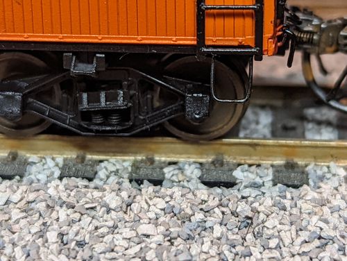 Customer photo review of WalthersProto 920-2007 Sprung Trucks w/33" Metal Wheels & Axles -- T-Section Bettendorf - 1 Pair, HO Scale