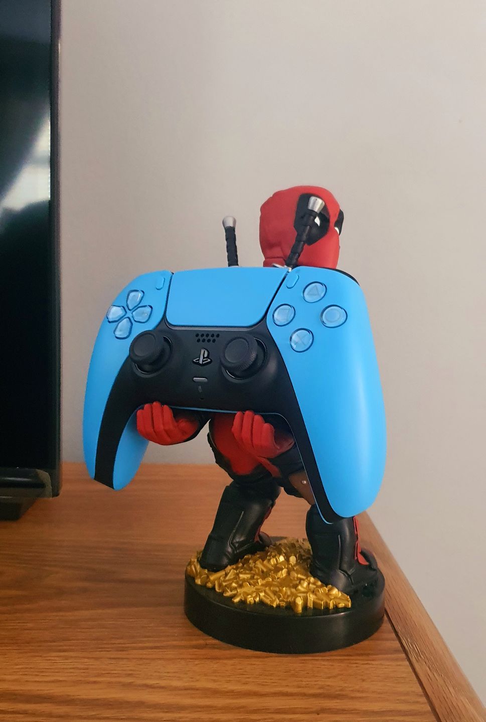 Customer photo review of PlayStation 5 (PS5) DualSense Wireless Controller - Starlight Blue