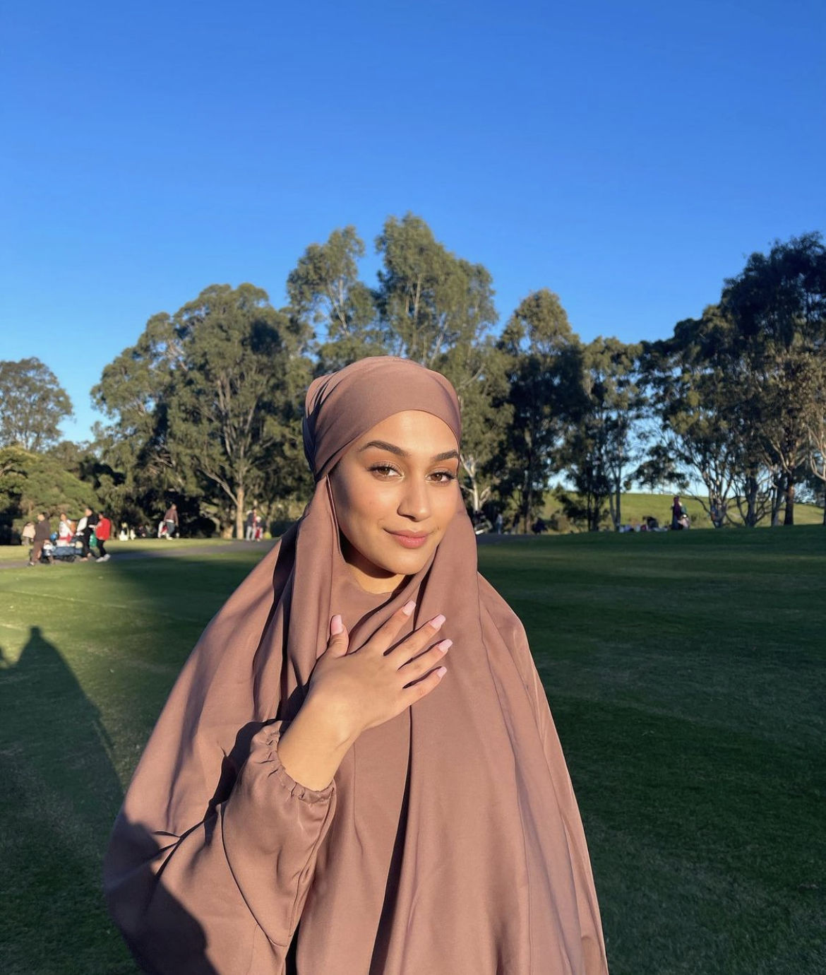 Customer photo review of Maryam Brown Jilbab