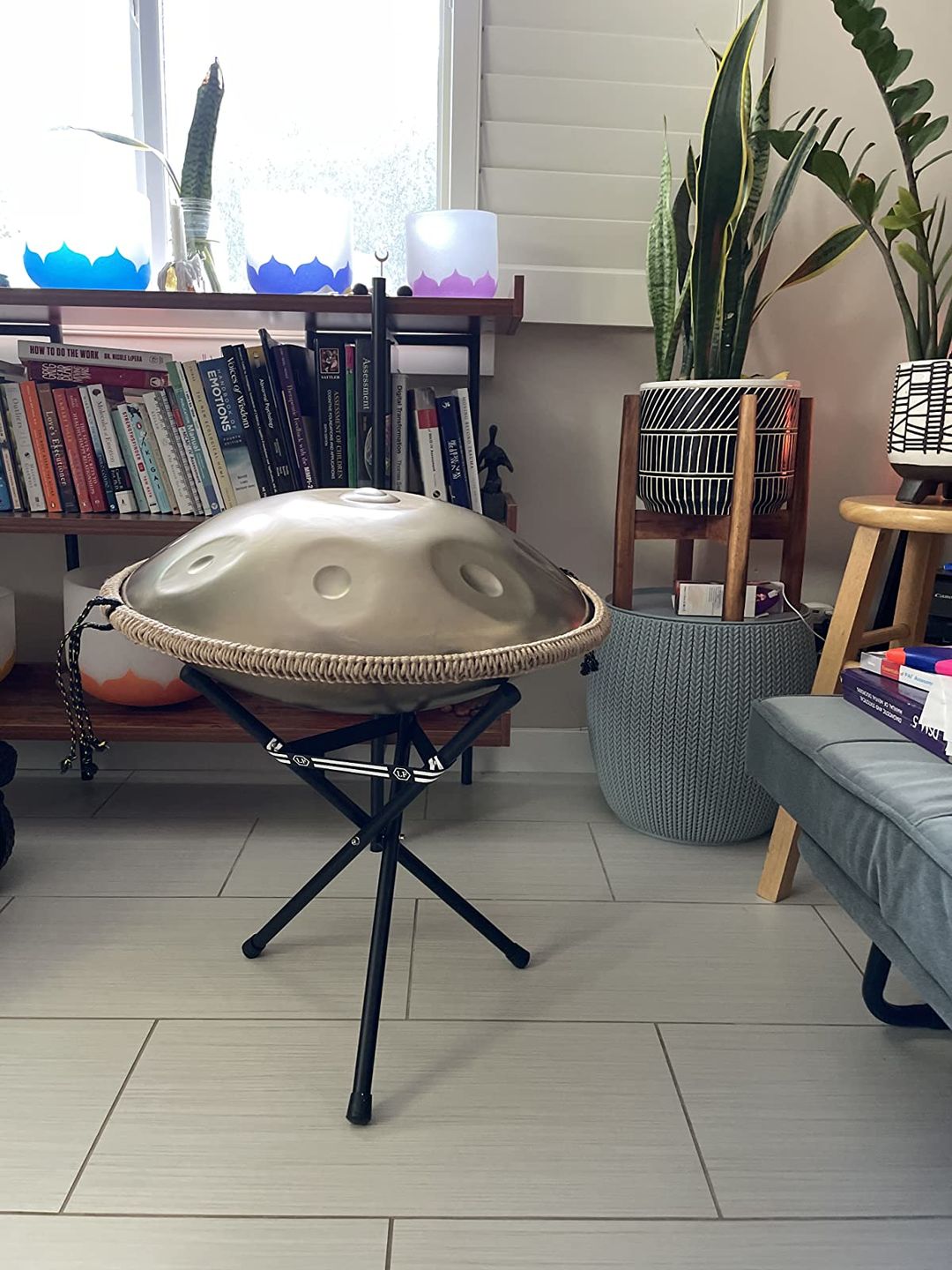 Customer photo review of AS TEMAN Handpan Pure Golden 9 Notes D Minor Scale Handpan drum with gift set