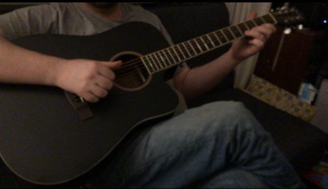 Customer photo review of Donner DAG-1CB Guitare Acoustique 4/4 Guitare Folk 41 Pouces pour Adultes Débutant