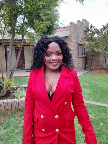 Customer photo review of GIGI - Brazilian 4x4 Lace Wig