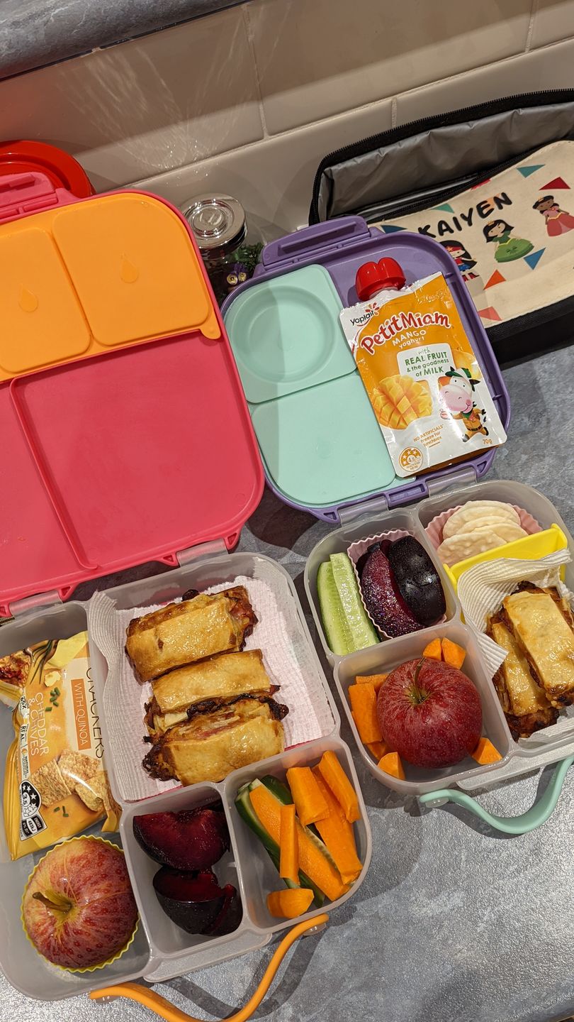 Customer photo review of b.box Mini Lunchbox - Lilac Pop