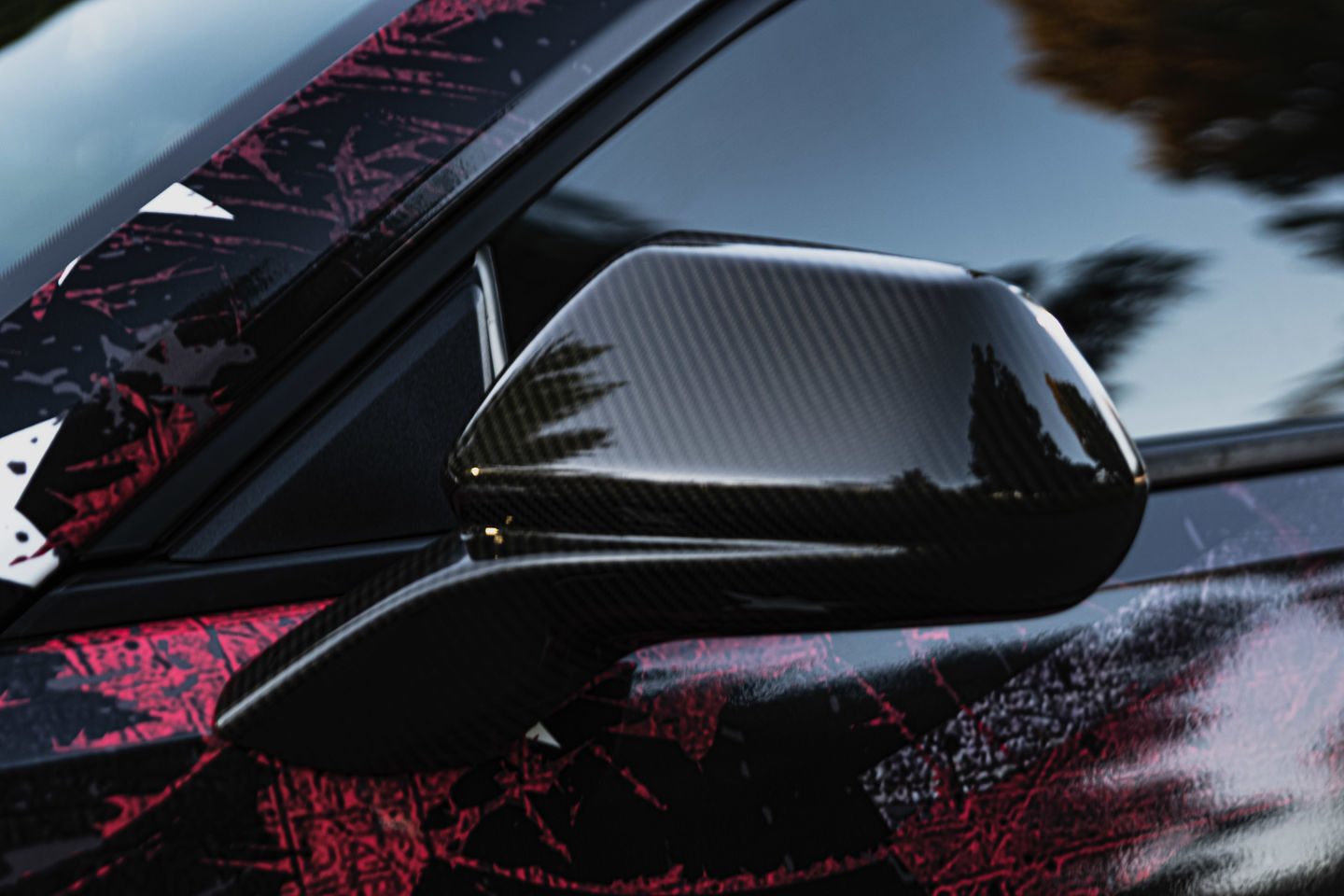 Customer photo review of [Set] Carbon Fiber Mirror Cover for Chevy Camaro 2016-2021