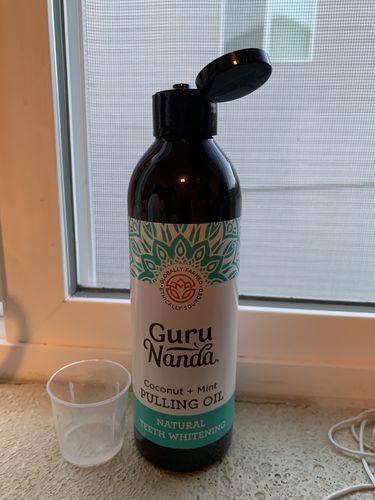 Customer photo review of Coconut + Mint Pulling Oil