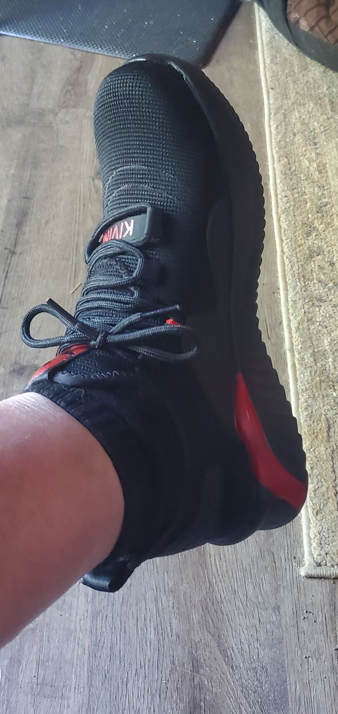 Customer photo review of Kivini Black Red