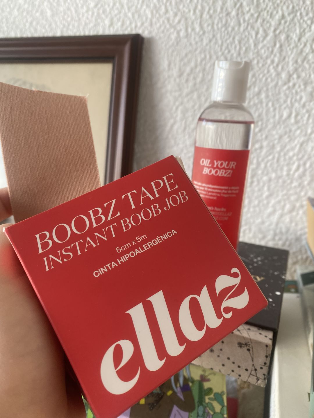Customer photo review of B00bz Tape