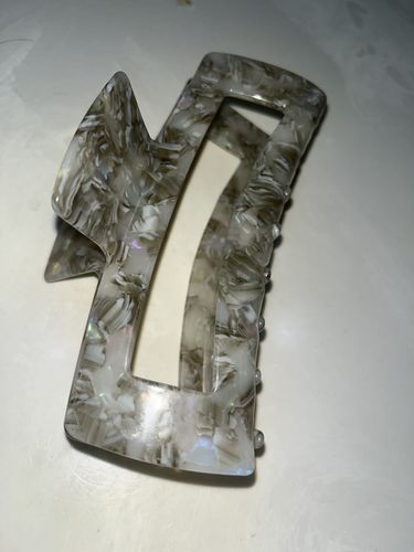 Customer photo review of XL Dreamy Claw Clip