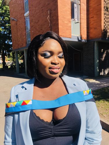 Customer photo review of OLIVIA - Brazilian 4x4 Lace Wig