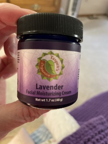 Customer photo review of Facial Moisturizing Cream