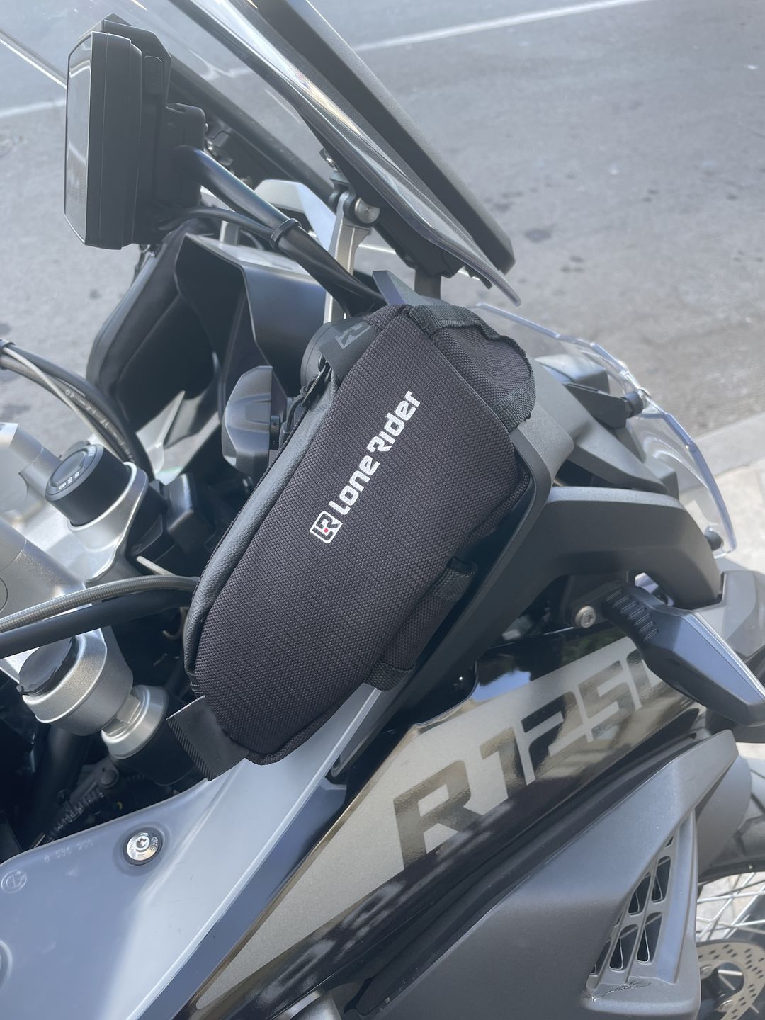 Customer photo review of Cockpit Hangry Pouch Set - BMW R1200/1250 GS / GS Adventure