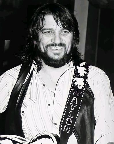 Customer photo review of Waylon Jennings Fan Club Subscription Tee Shirt Box