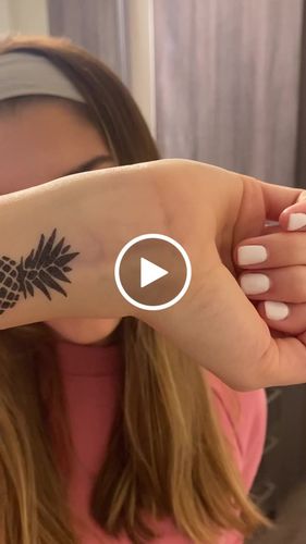 Customer video review of Pineapple Tattoo