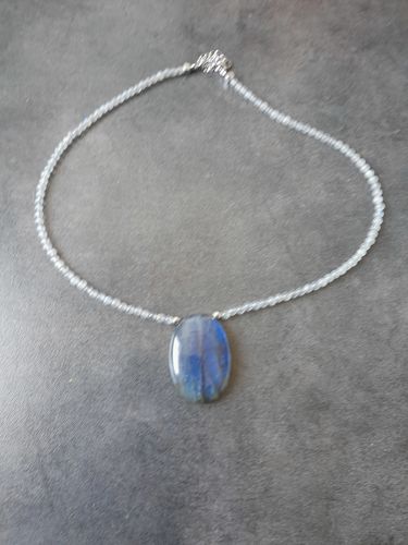 Customer photo review of COLLIER PENDENTIF LABRADORITE