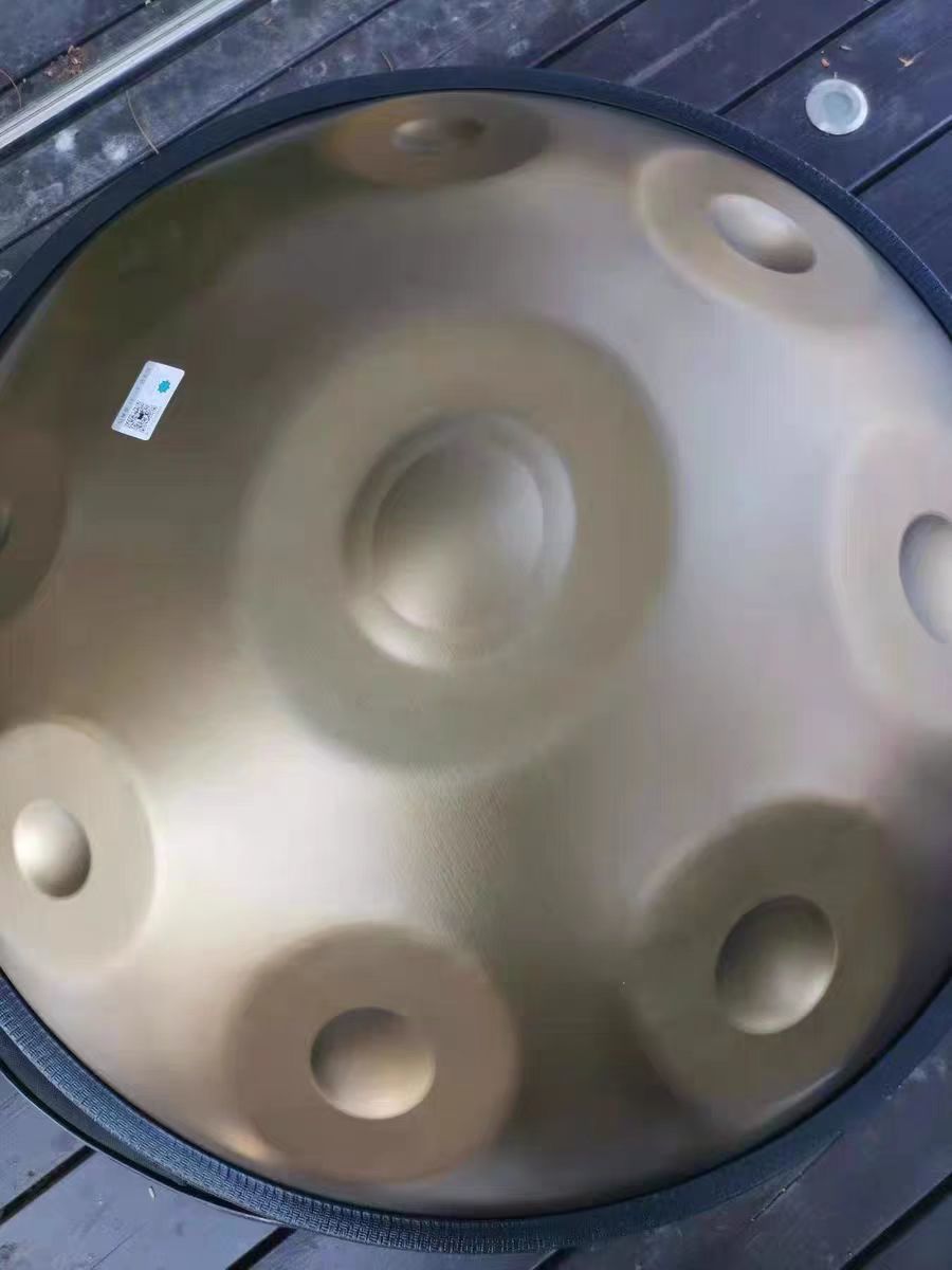 Customer photo review of AS TEMAN Handpan Pure Golden 9 Notes D Minor Scale Handpan drum with gift set