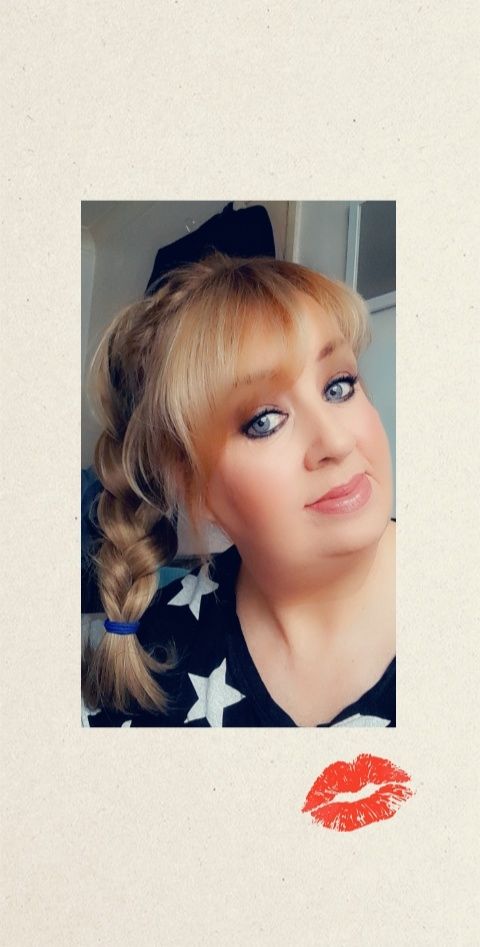 Customer photo review of Bounce Wrap Ponytail