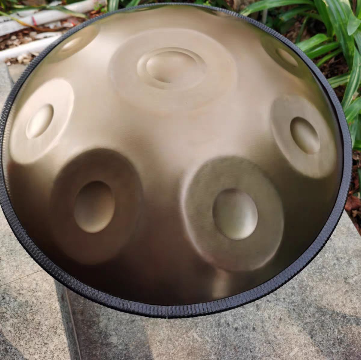 Customer photo review of AS TEMAN Handpan Pure Golden 9 Notes D Minor Scale Handpan drum with gift set