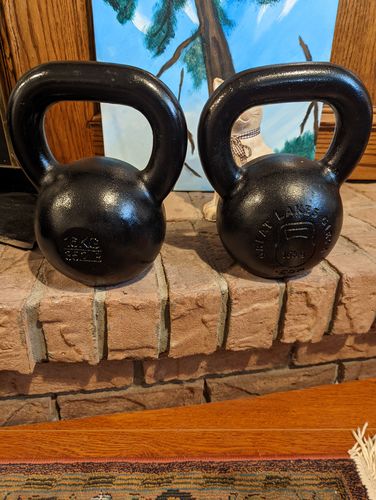 Customer photo review of 16kg / 35lbs E-coated Cast Iron Kettlebell