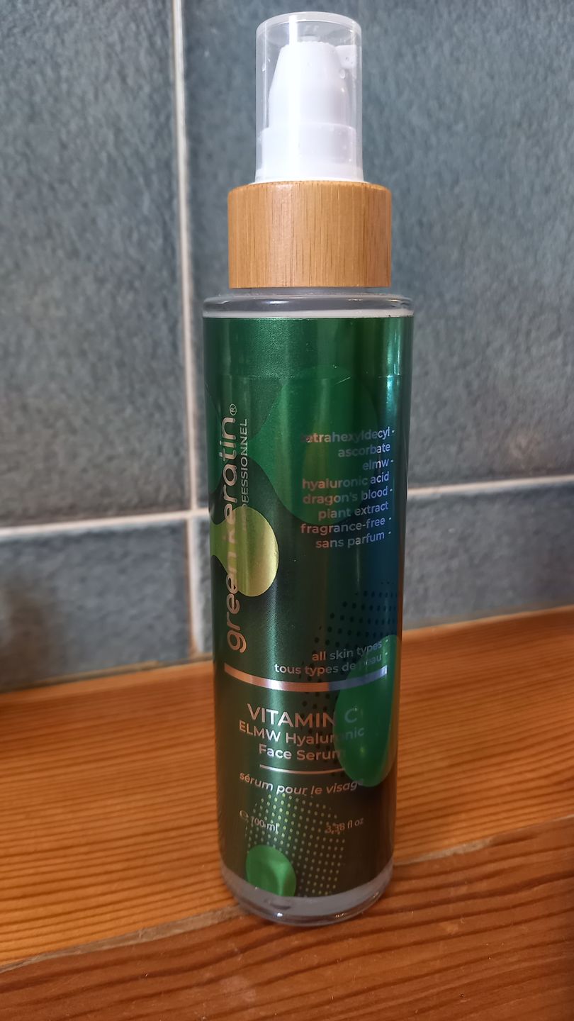 Customer photo review of VITAMINE C (Tétrahexyldécyl ascorbate) ELMW Sérum à l'acide hyaluronique pour le visage Sans Parfum  | 100ml