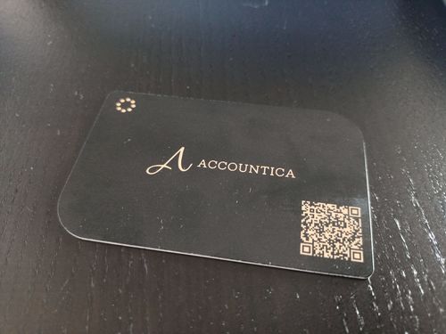 Customer photo review of Tapt Custom Digital Business Card