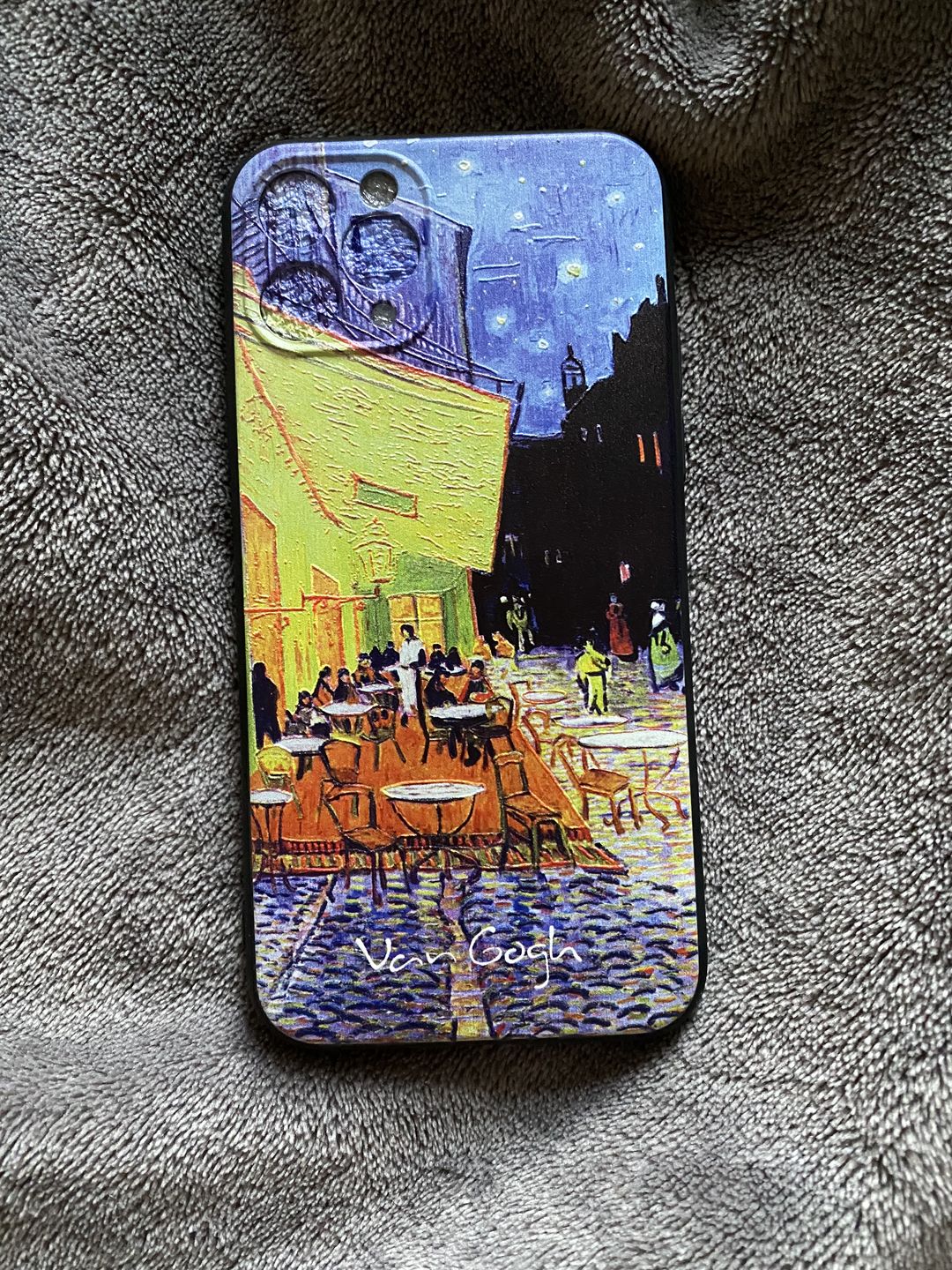 Customer photo review of Van gogh embossed iPhone cases