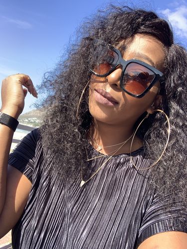 Customer photo review of THEMBI - Peruvian 13x4 Lace Front Wig