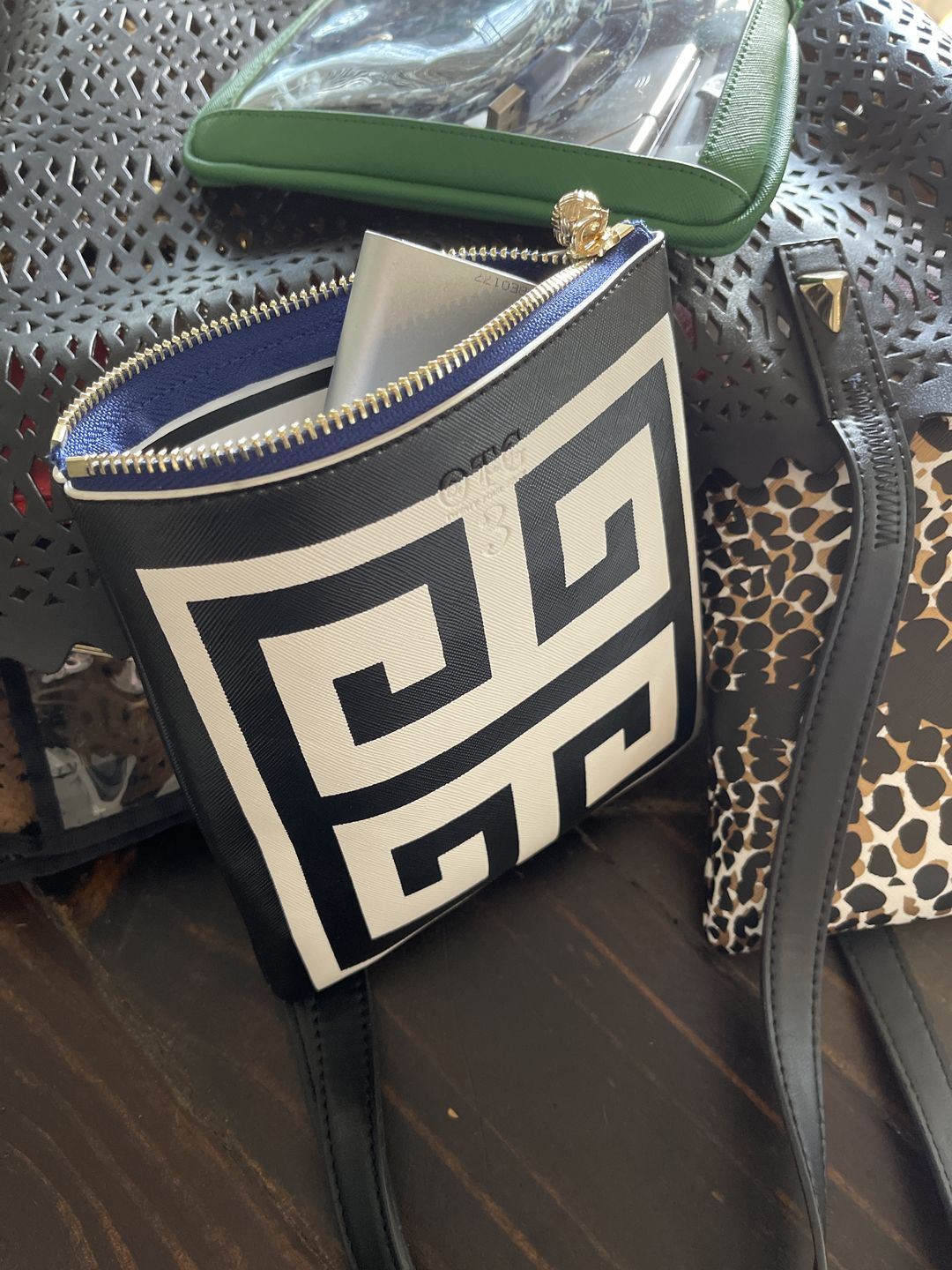 Customer photo review of #3 Dani Key Large Black