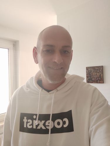 Customer photo review of DEZENTE REBELLEN HOODIE BUBEN • COEXIST - HELL