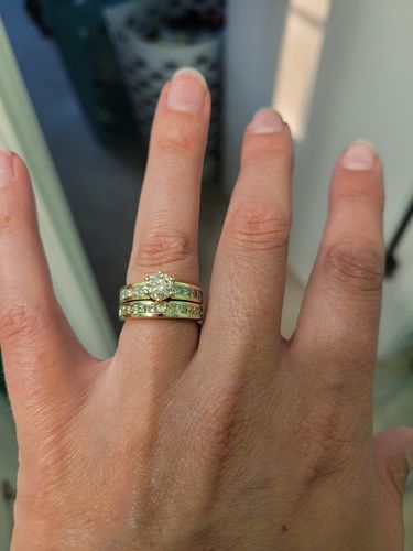 Customer photo review of 1.10 CT Princess Cut Natural Diamonds - Wedding Band