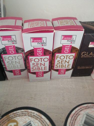 Customer photo review of Gel Fotosensible Gold 15 ml Fantasy Nails