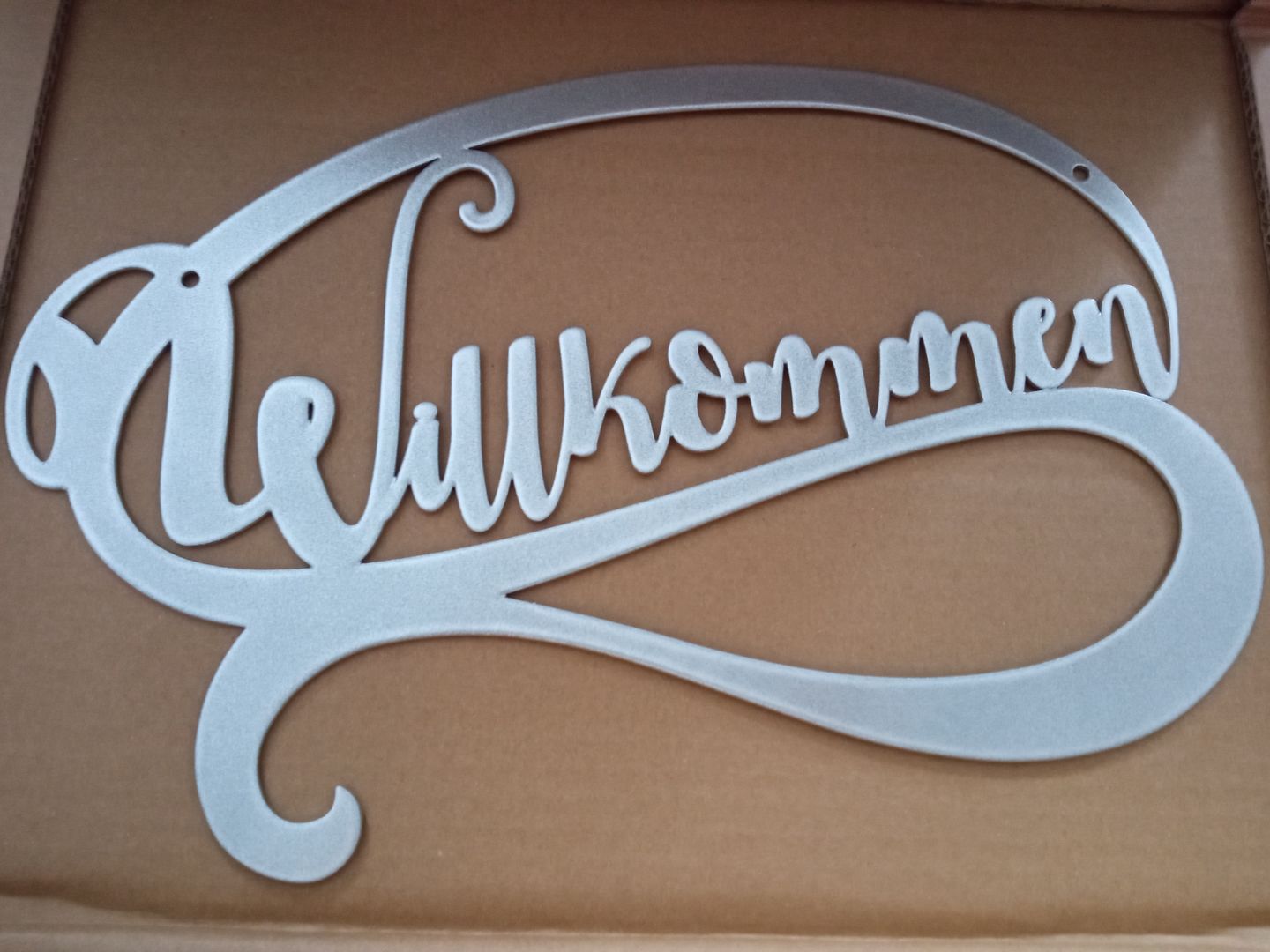 Customer photo review of Willkommens - Schriftzug - tolles Dekoobjekt aus hochwertigem Stahl für drinnen und draußen