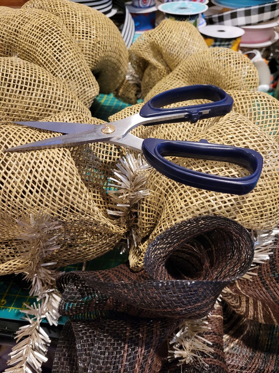 Customer photo review of 7.25"L Scissors Blue Handle MT1043