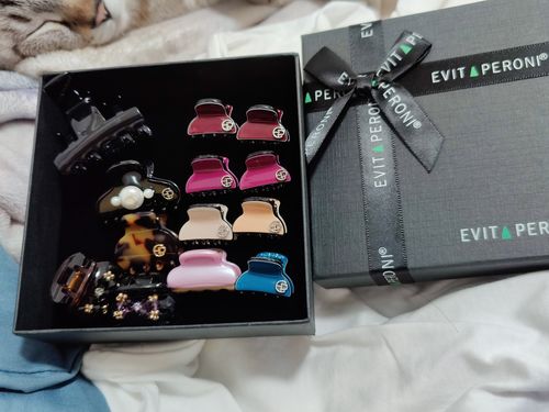 Customer photo review of Hydre Mini Hair Claw