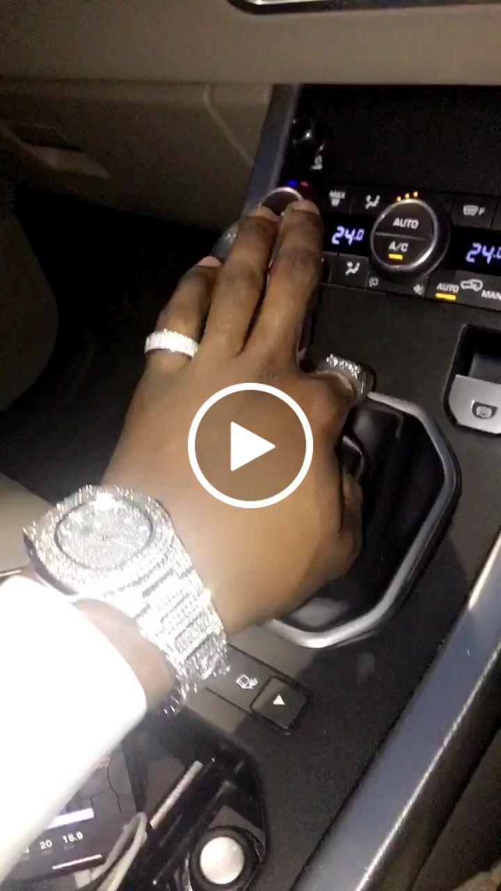 Customer video review of Arabic Dial Diamond Simulant Watch - Silver
