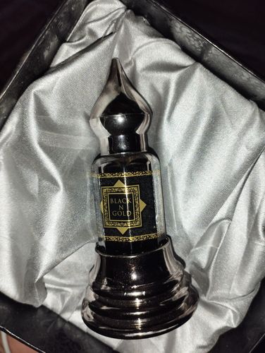 Customer photo review of Black N Gold | Premium Attars | 12ml