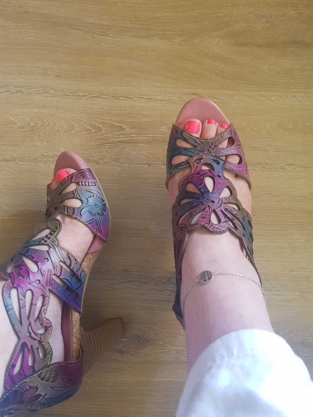 Customer photo review of Bohemia Leather Block Heel Comfy Sandals