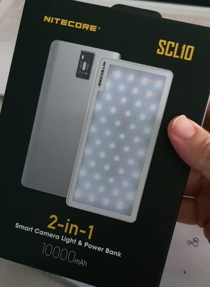 Customer photo review of SCL10 - 2-in-1 Light & Power Bank (10,000mAh 18W)