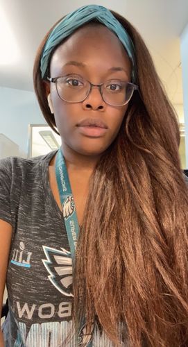 Customer photo review of Outre Quick Weave Neesha Soft & Natural Texture Half Wig Neesha H303