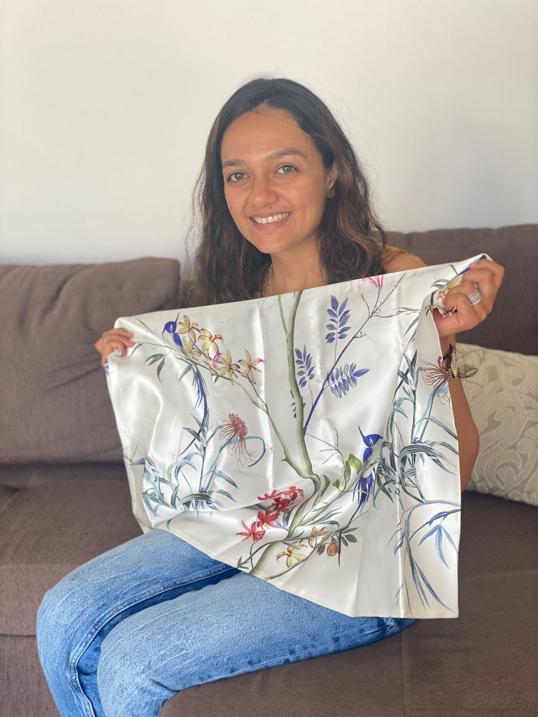 Customer photo review of Hummingbird Pure Silk Pillowcase
