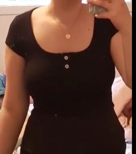 Customer photo review of Ecosy™ Wood Cellulose Thick Rib Shell Button Cap Sleeve Top