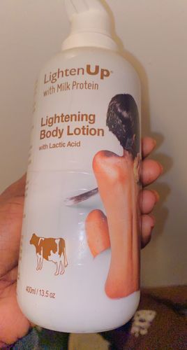 Customer photo review of Omic Lightenup Lactic Acid Active Brightening Lotion - 400ml / 13.5 Oz