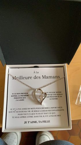 Customer photo review of Collier Amour Éternel - À la meilleure des mamans - Je t'aime, ta fille