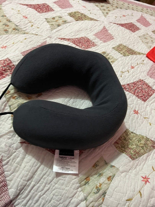 Customer photo review of Smart Neck Latex Pillow - Small