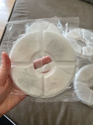 Customer photo review of Cat Flower Fountain Replacement Filters - 4 Pack