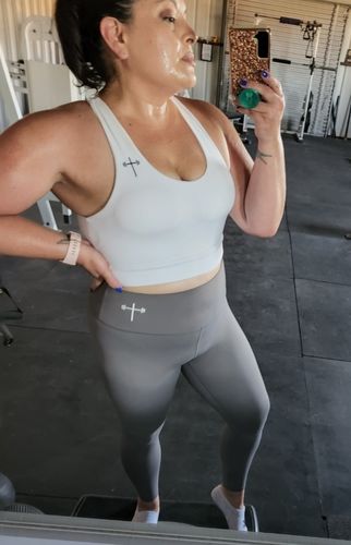 Customer photo review of Premium Leggings - Grey
