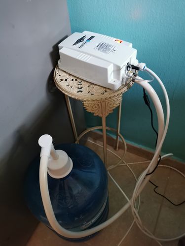 Customer photo review of Bomba Dispensador de Agua para Refrigerador