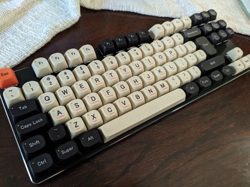 Customer photo review of IDOBAO MA ELEMENT SUITE PBT KEYCAPS KIT