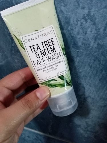 Customer photo review of Tea Tree & Neem Face Wash